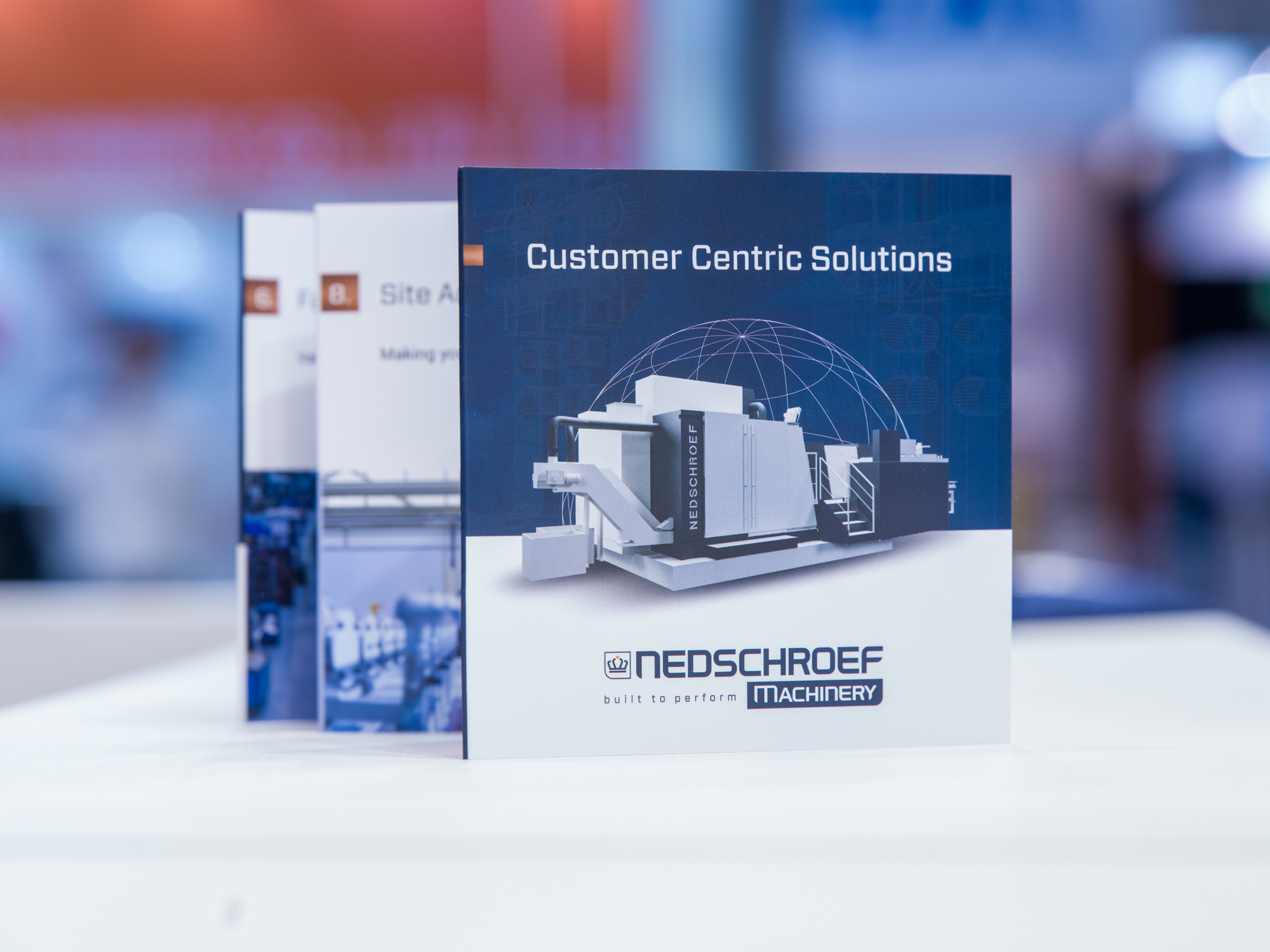 Brochure van Nedschroef Machinery als merkdrager binnen de visuele identiteit