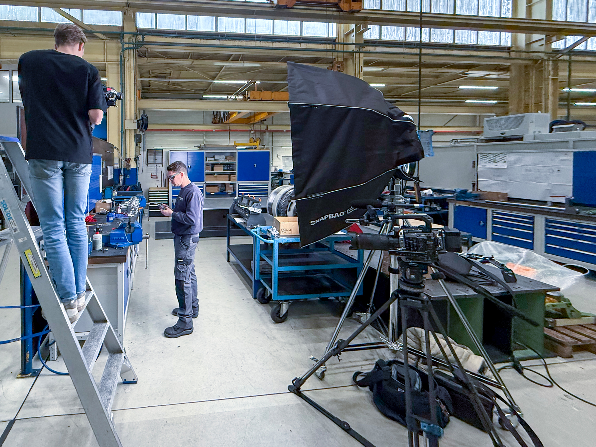 Bedrijfsfilm opname in werkplaats